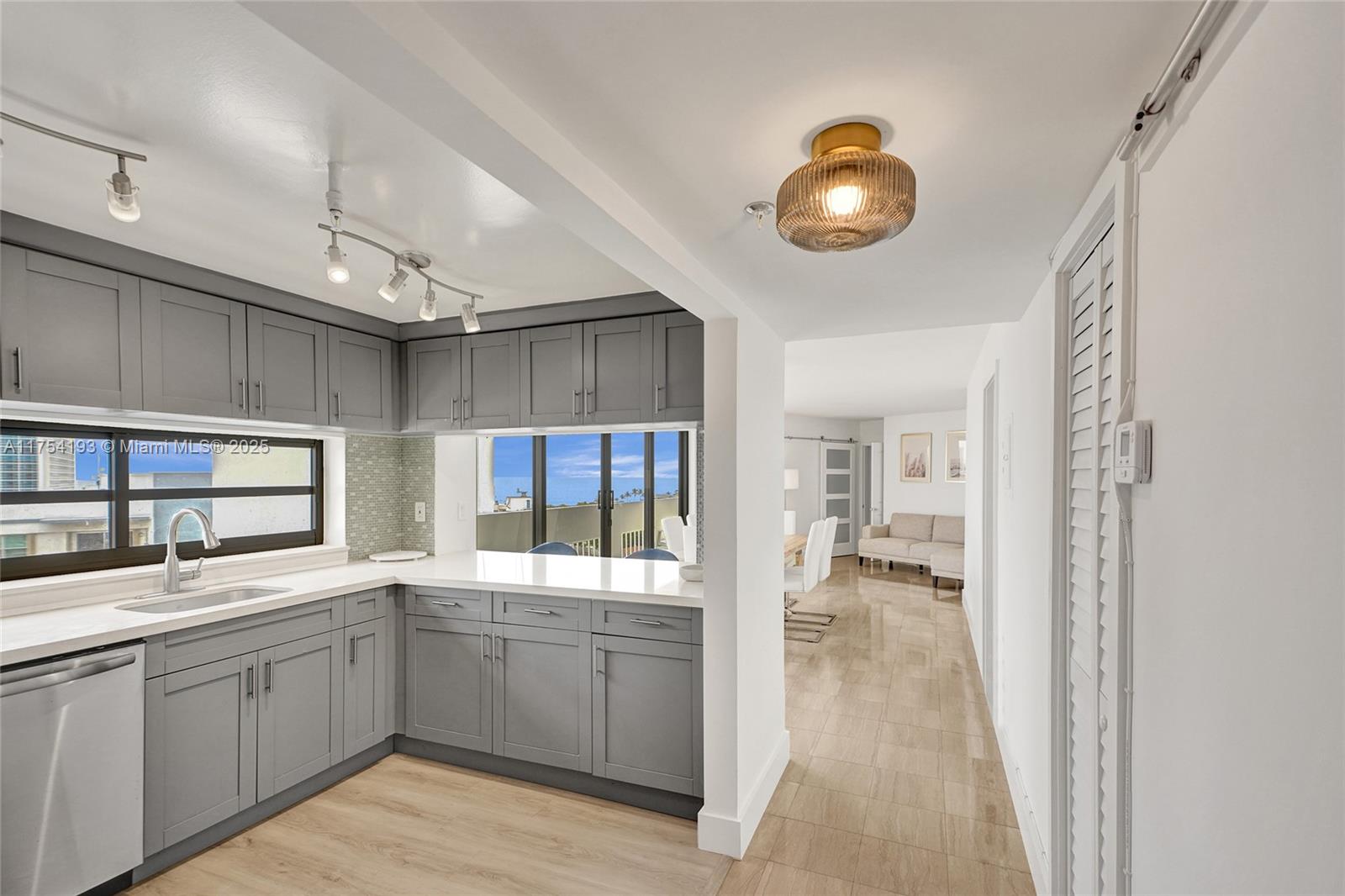 INDIAN CREEK CL MARINA CO - Residential