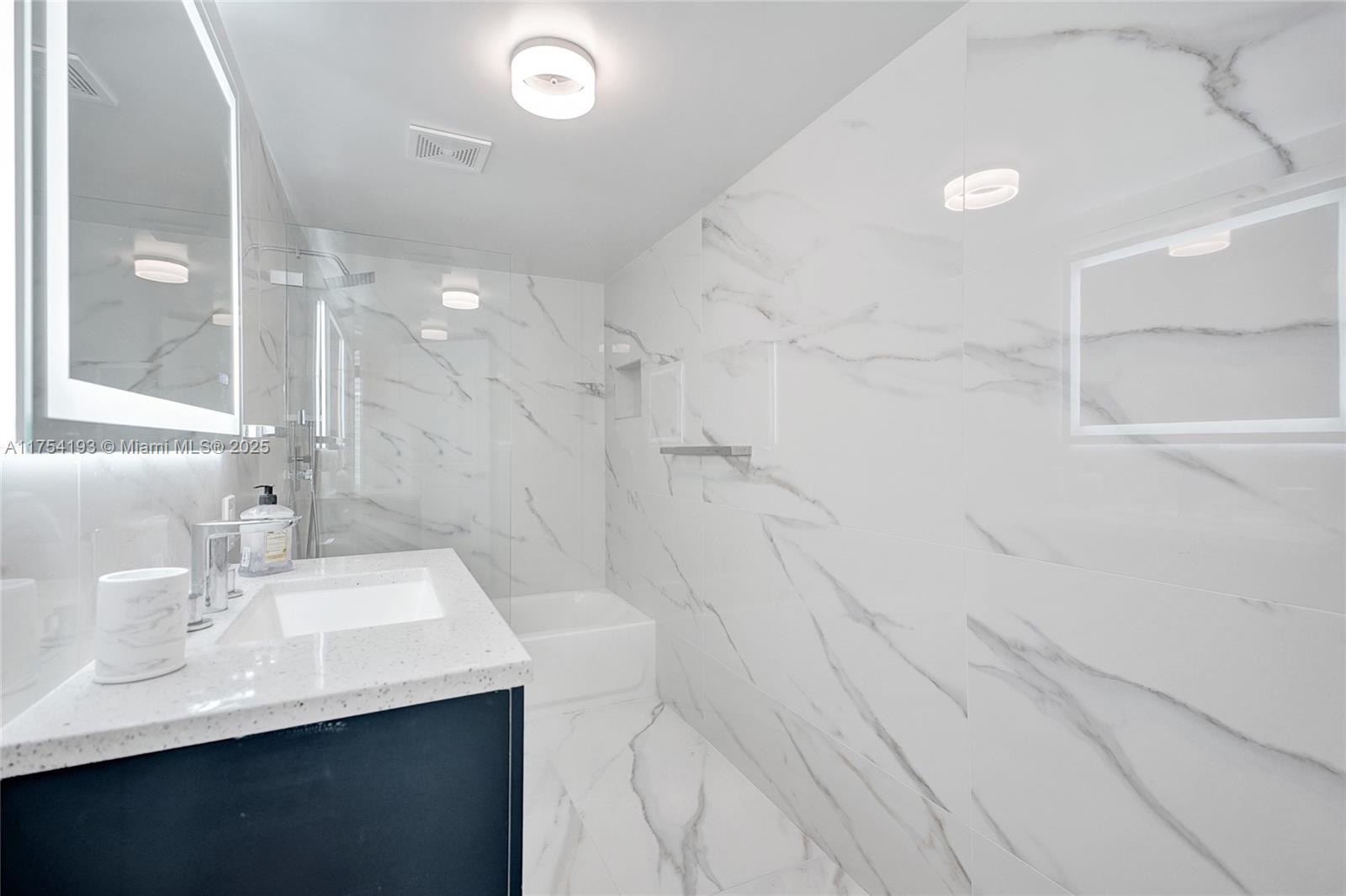 INDIAN CREEK CL MARINA CO - Residential