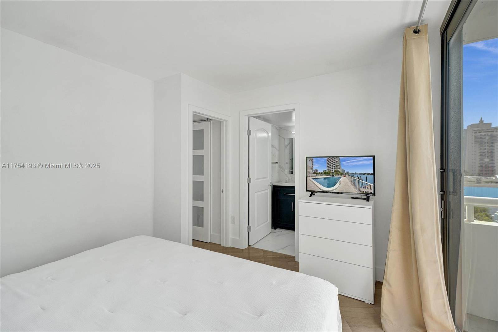 INDIAN CREEK CL MARINA CO - Residential