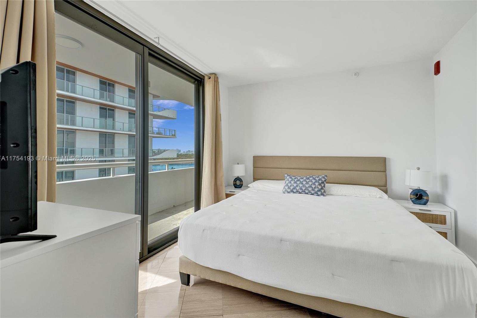 INDIAN CREEK CL MARINA CO - Residential