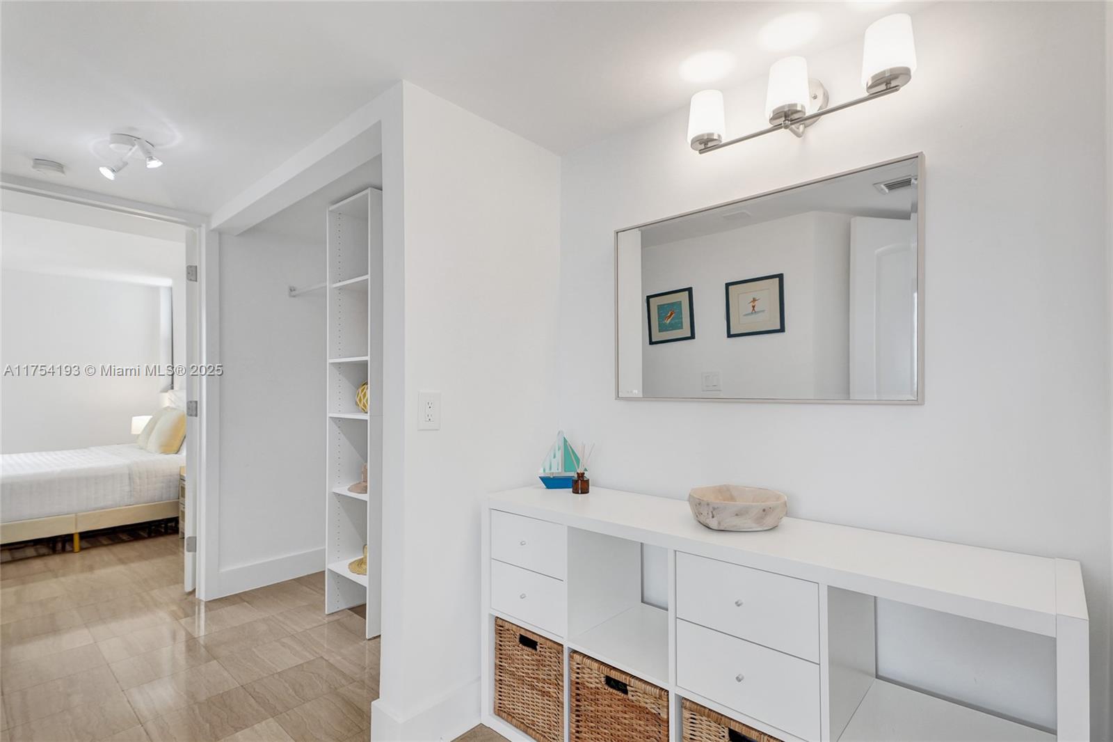 INDIAN CREEK CL MARINA CO - Residential