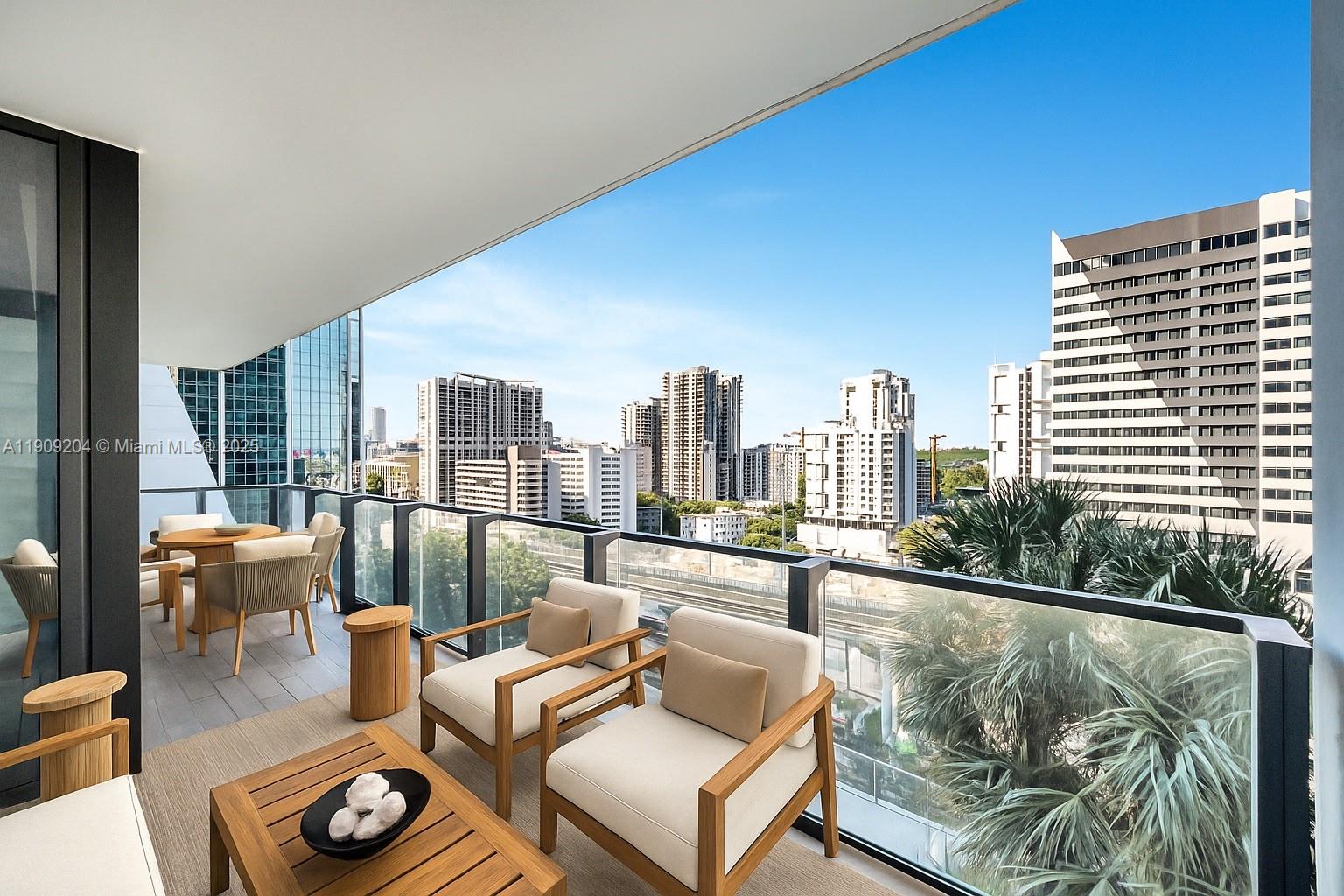 RISE CONDO - Residential