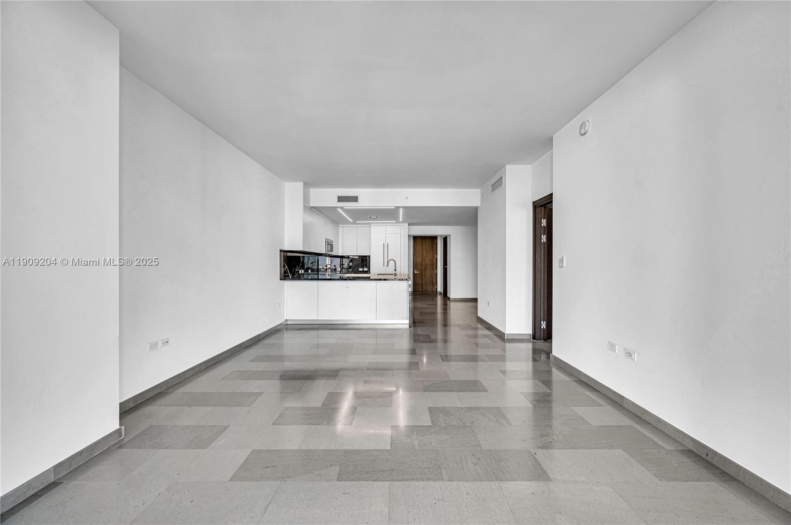 RISE CONDO - Residential