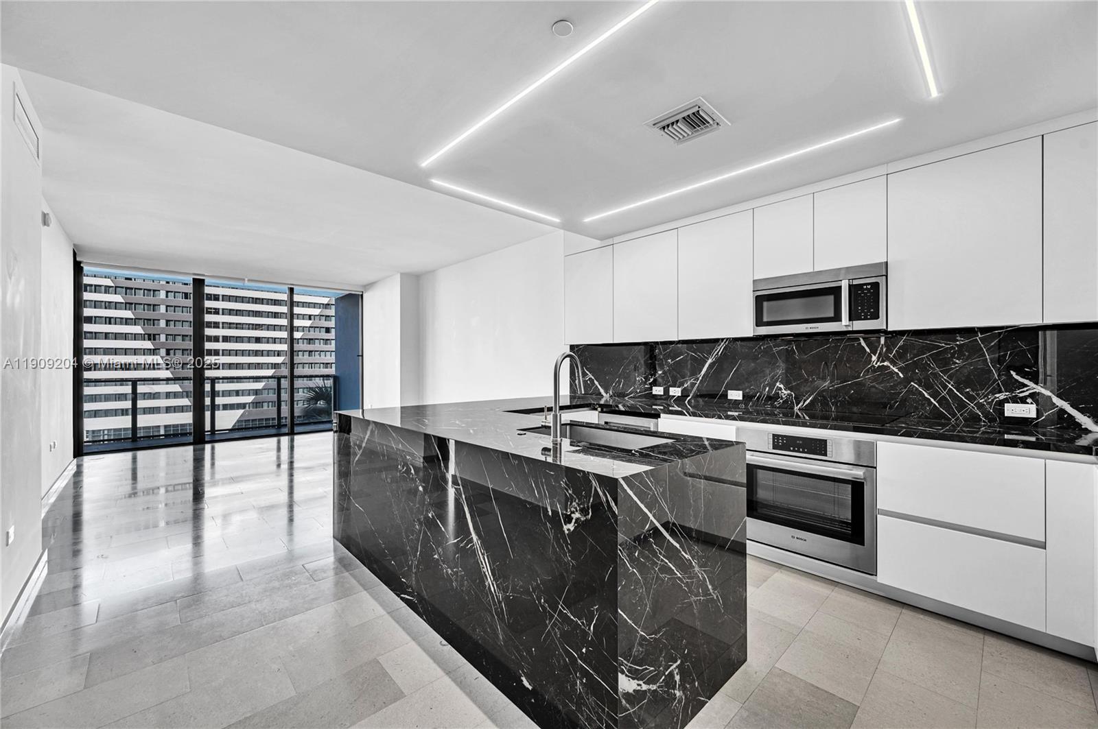 RISE CONDO - Residential