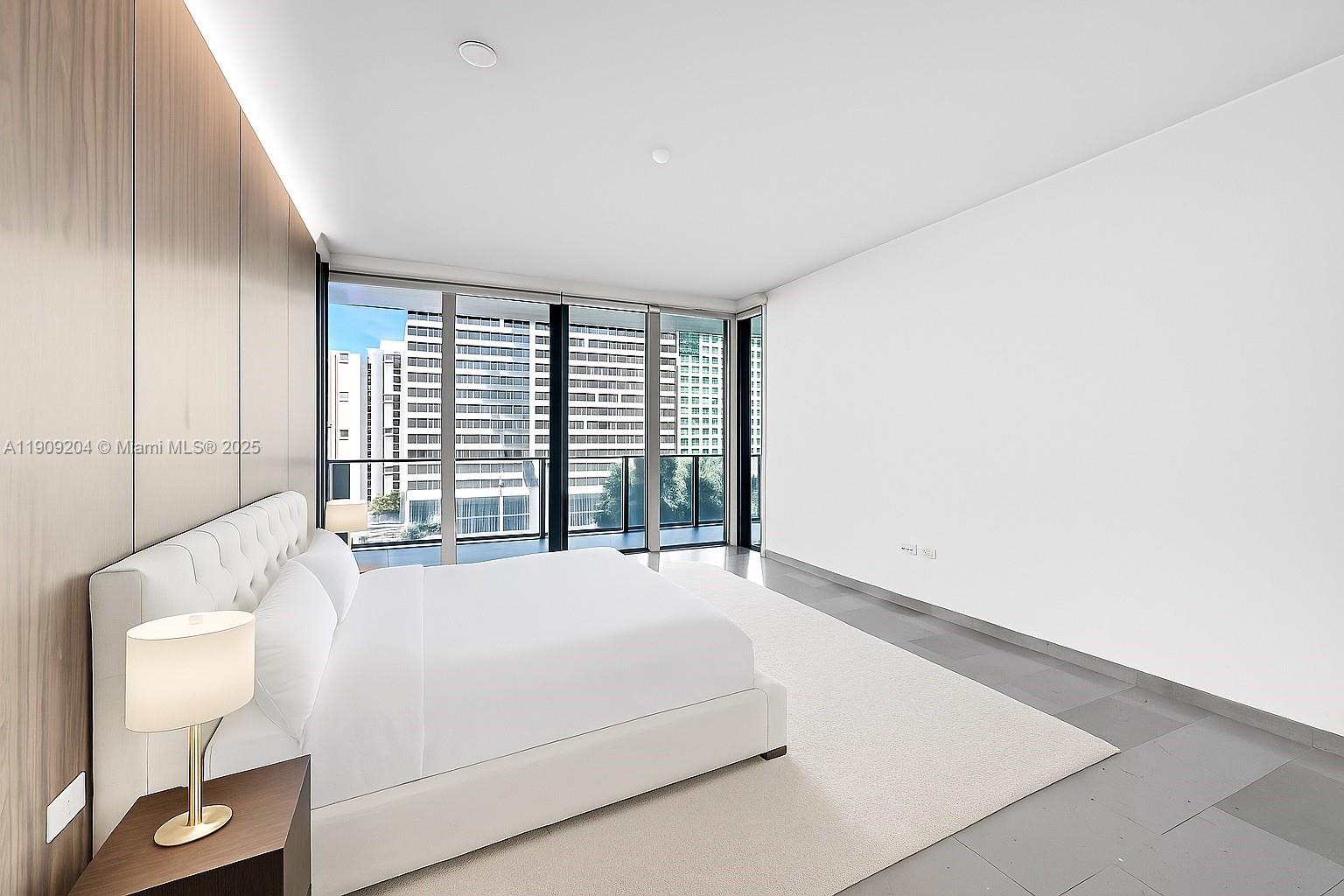 RISE CONDO - Residential