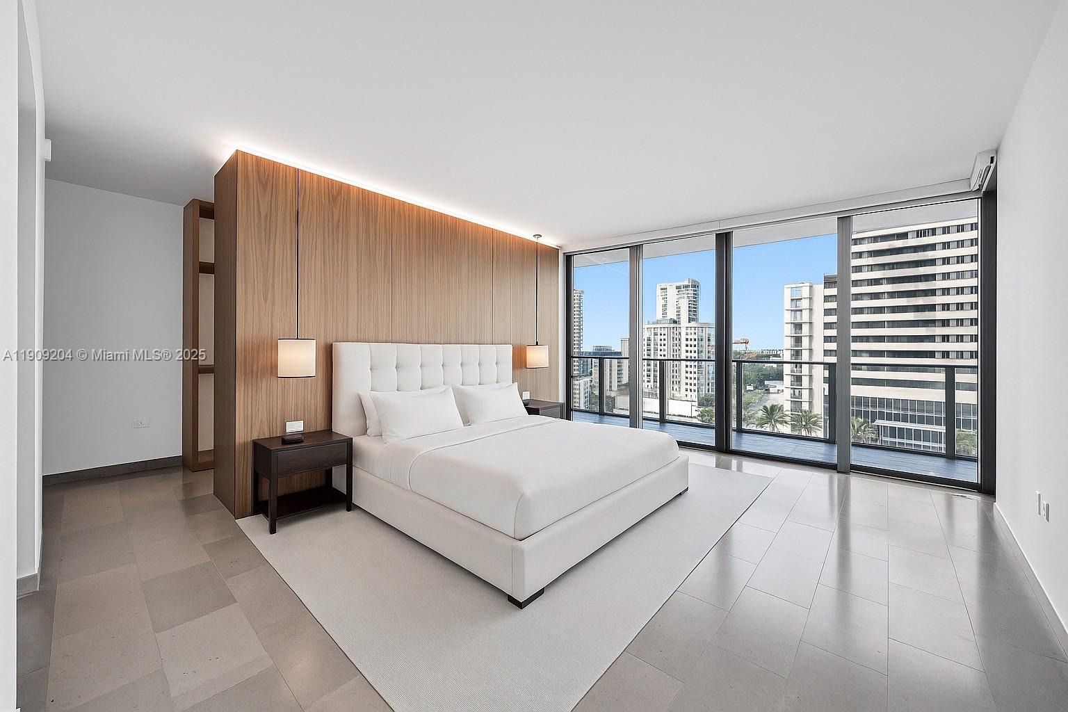 RISE CONDO - Residential