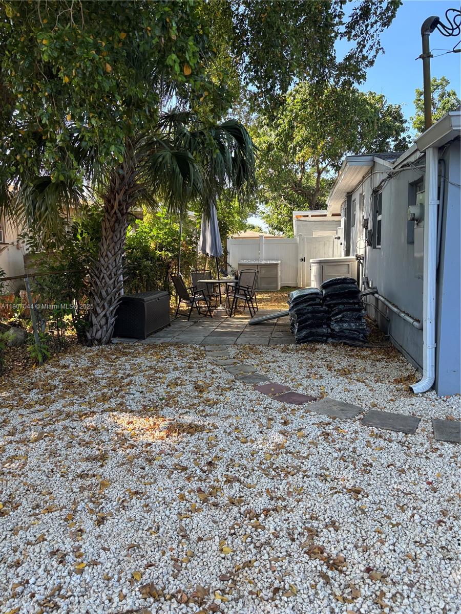 HOLLYWOOD HEIGHTS ESTATES - Residential