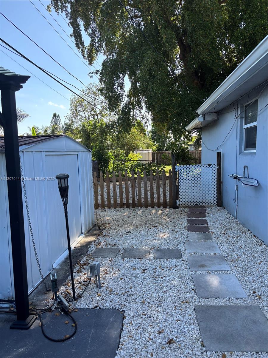 HOLLYWOOD HEIGHTS ESTATES - Residential