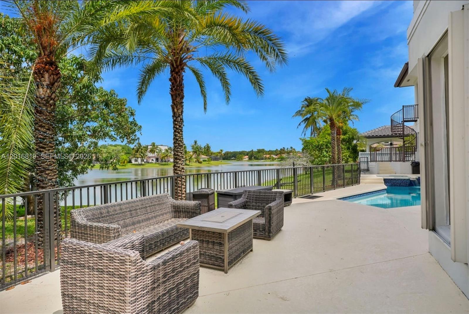 Lake Elizabeth sec 4 - Residential