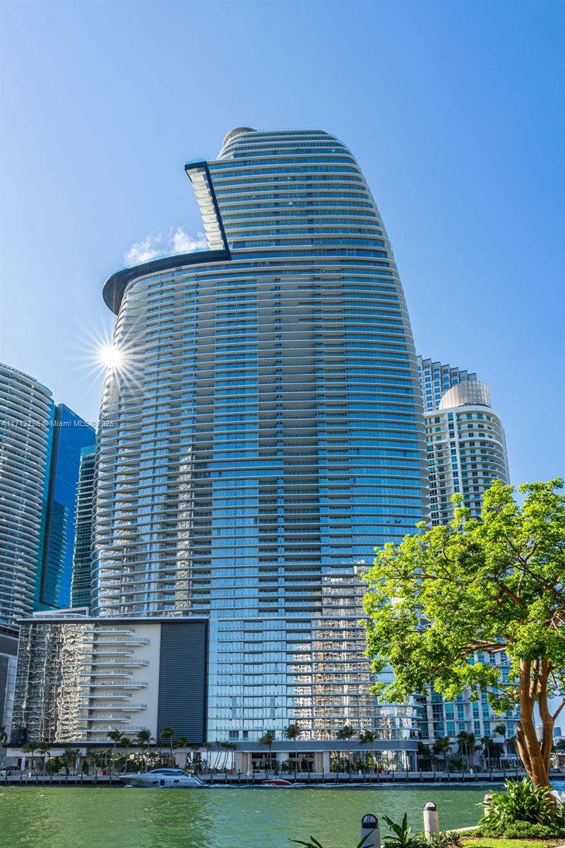 ASTON MARTIN CONDO - Residential