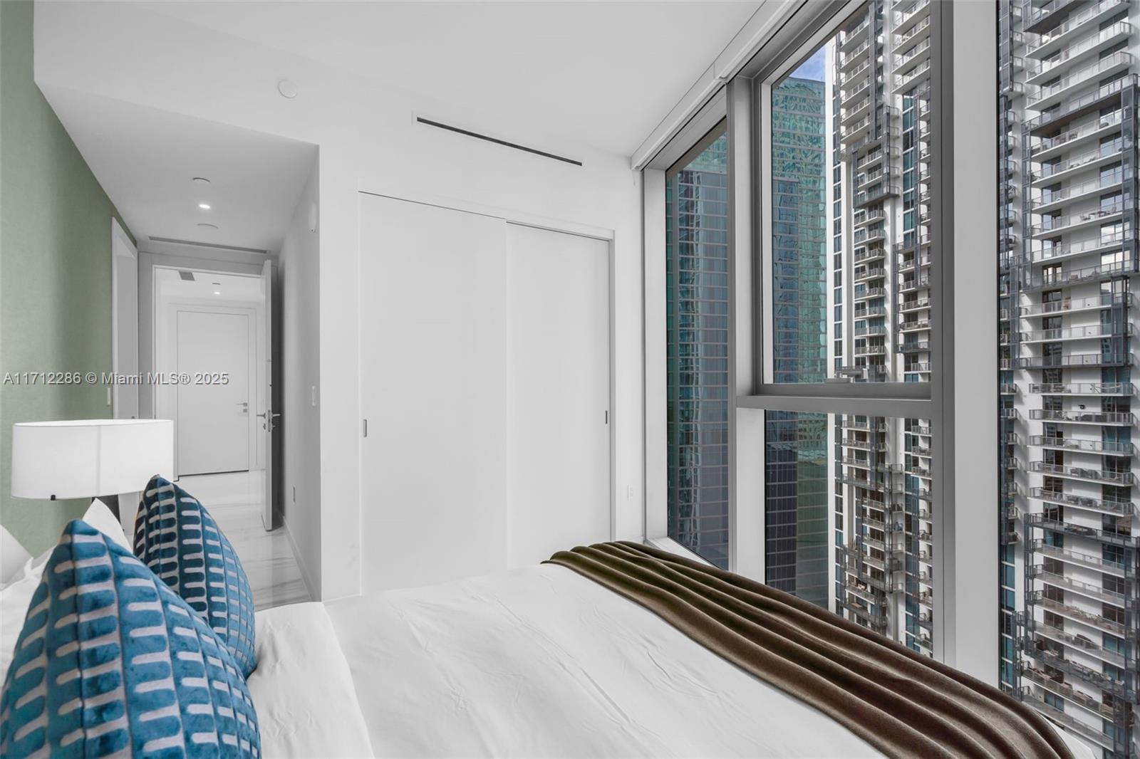 ASTON MARTIN CONDO - Residential