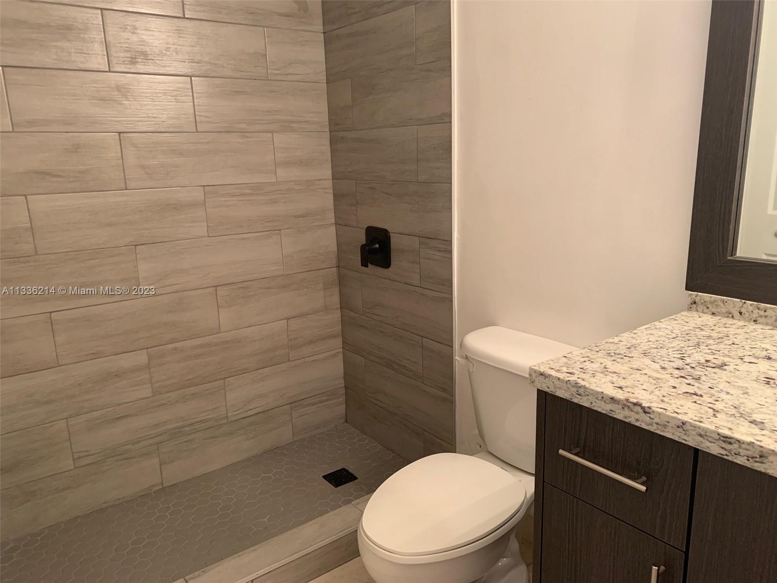 THE COURTS AT DORAL ISLES - Residential Lease