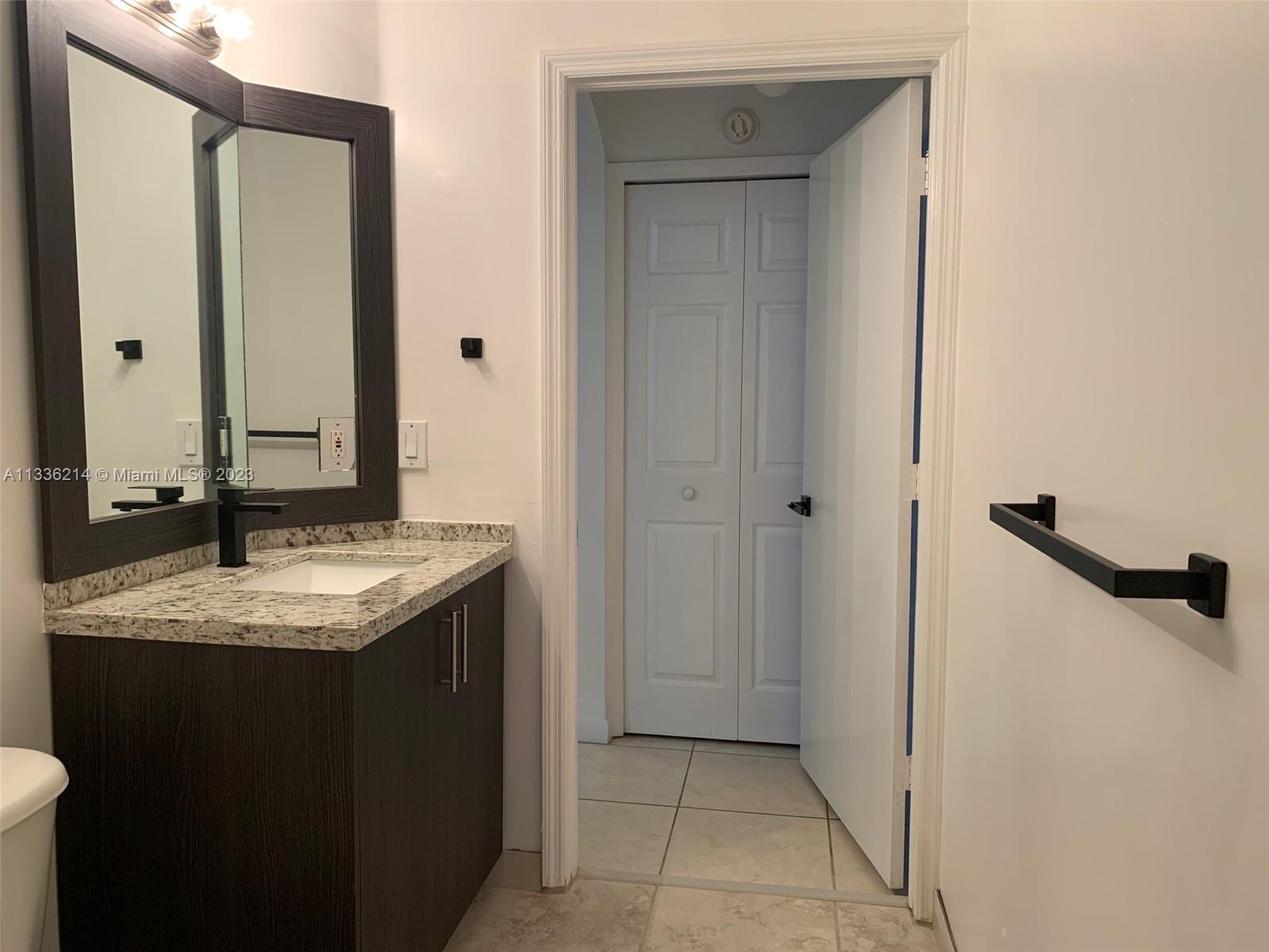 THE COURTS AT DORAL ISLES - Residential Lease