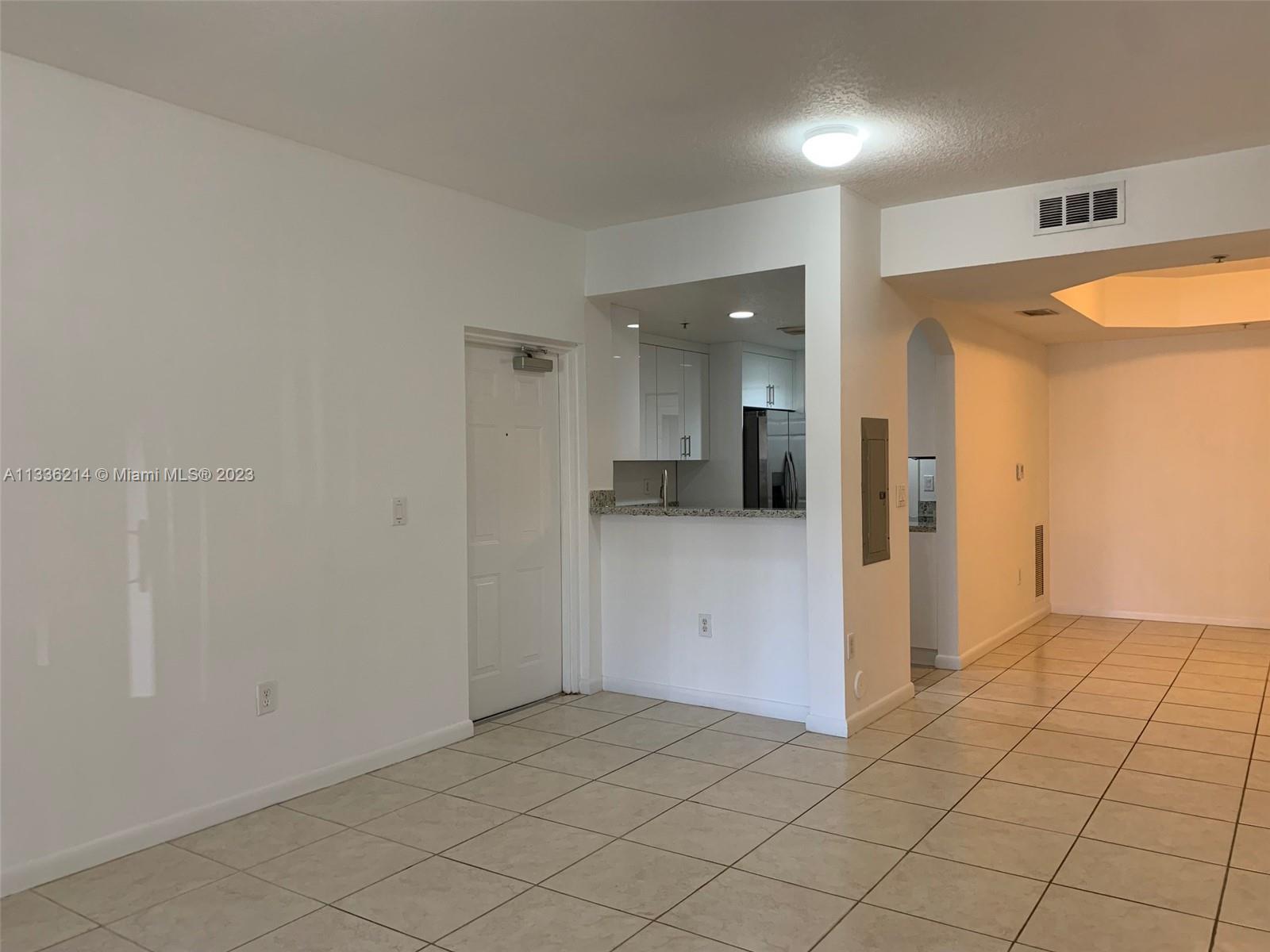 THE COURTS AT DORAL ISLES - Residential Lease