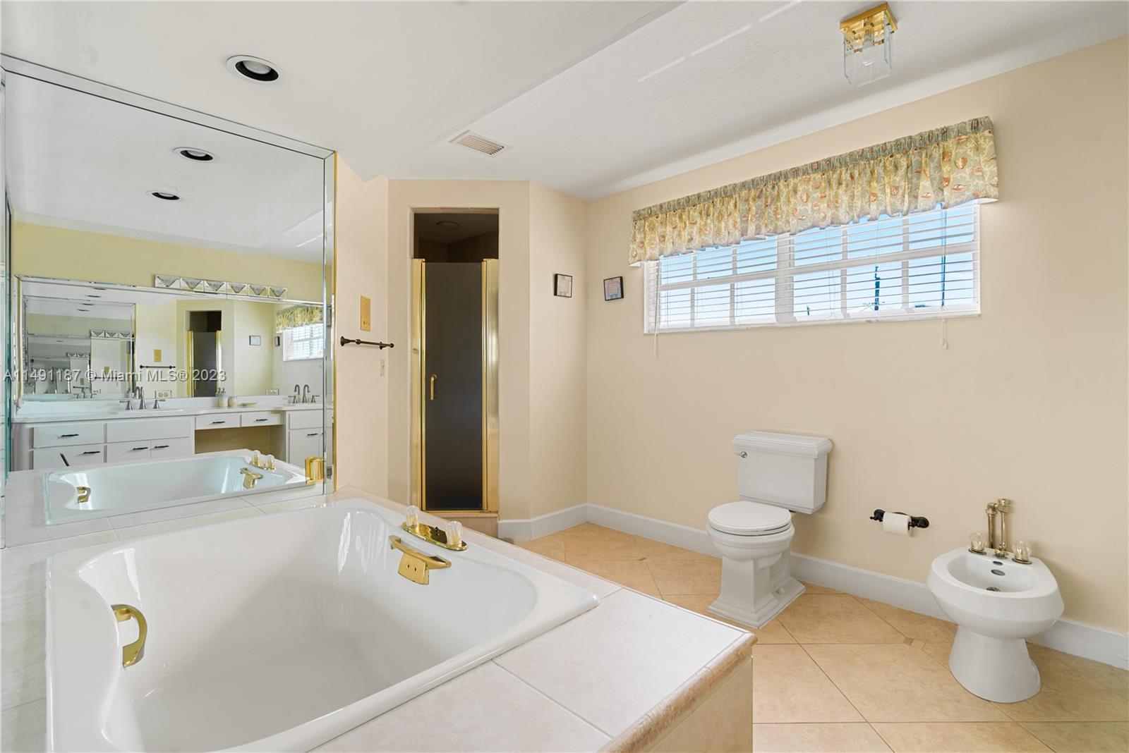 PORT LARGO 2ND ADD - Residential