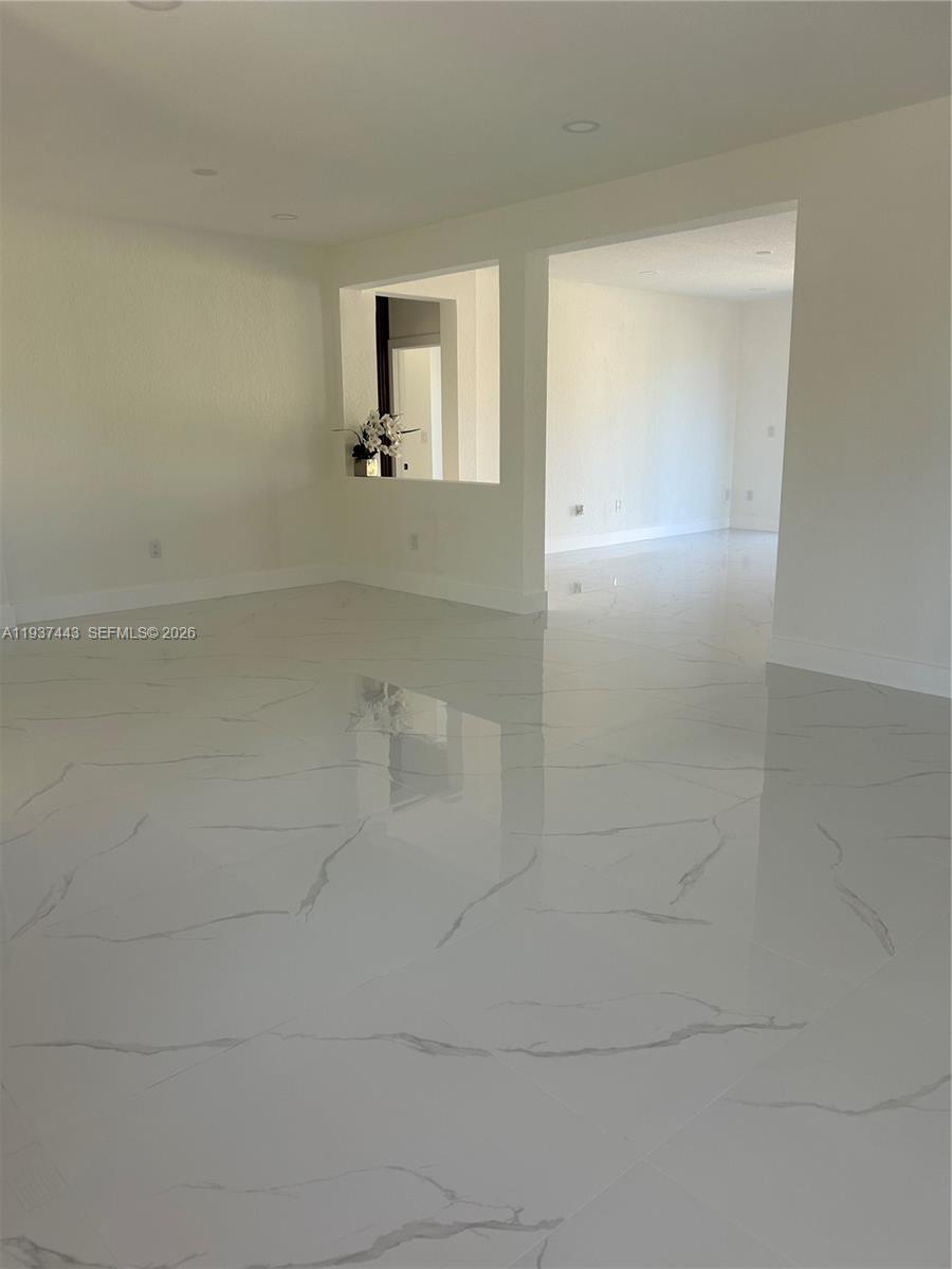 SPANISH LAKES 1ST ADDN - Residential