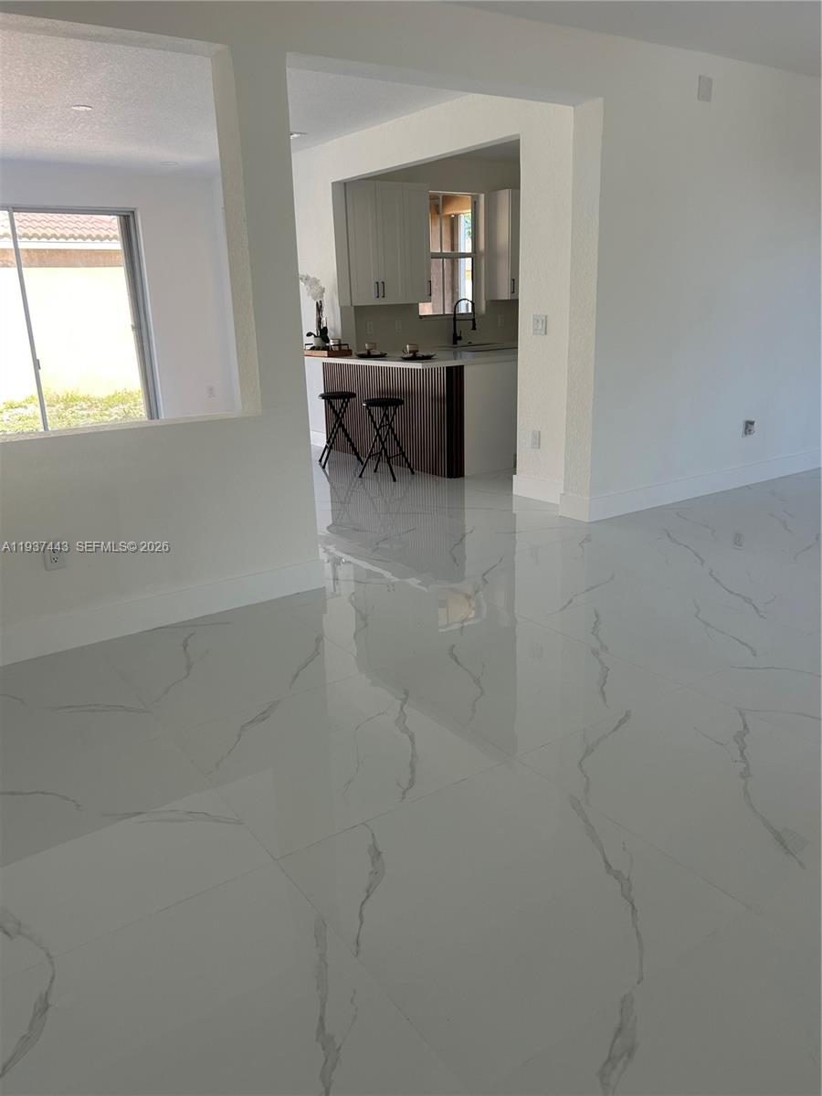 SPANISH LAKES 1ST ADDN - Residential