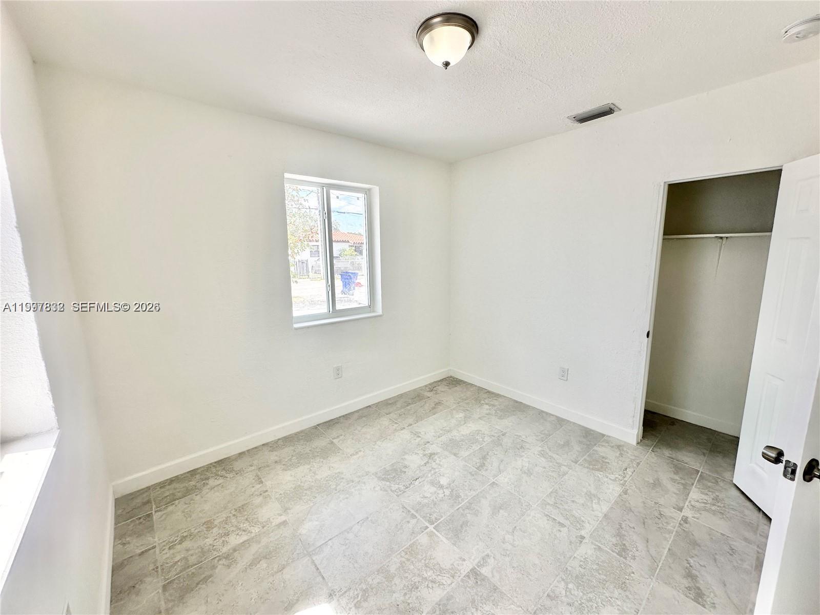 FLORAL PK 1ST AMD - Residential Lease