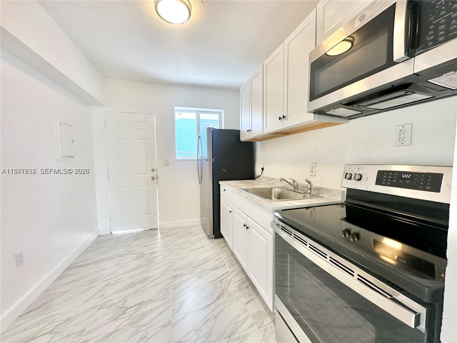 FLORAL PK 1ST AMD - Residential Lease