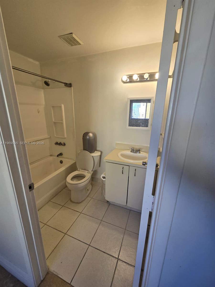 WATERVIEW CONDO - Residential Lease