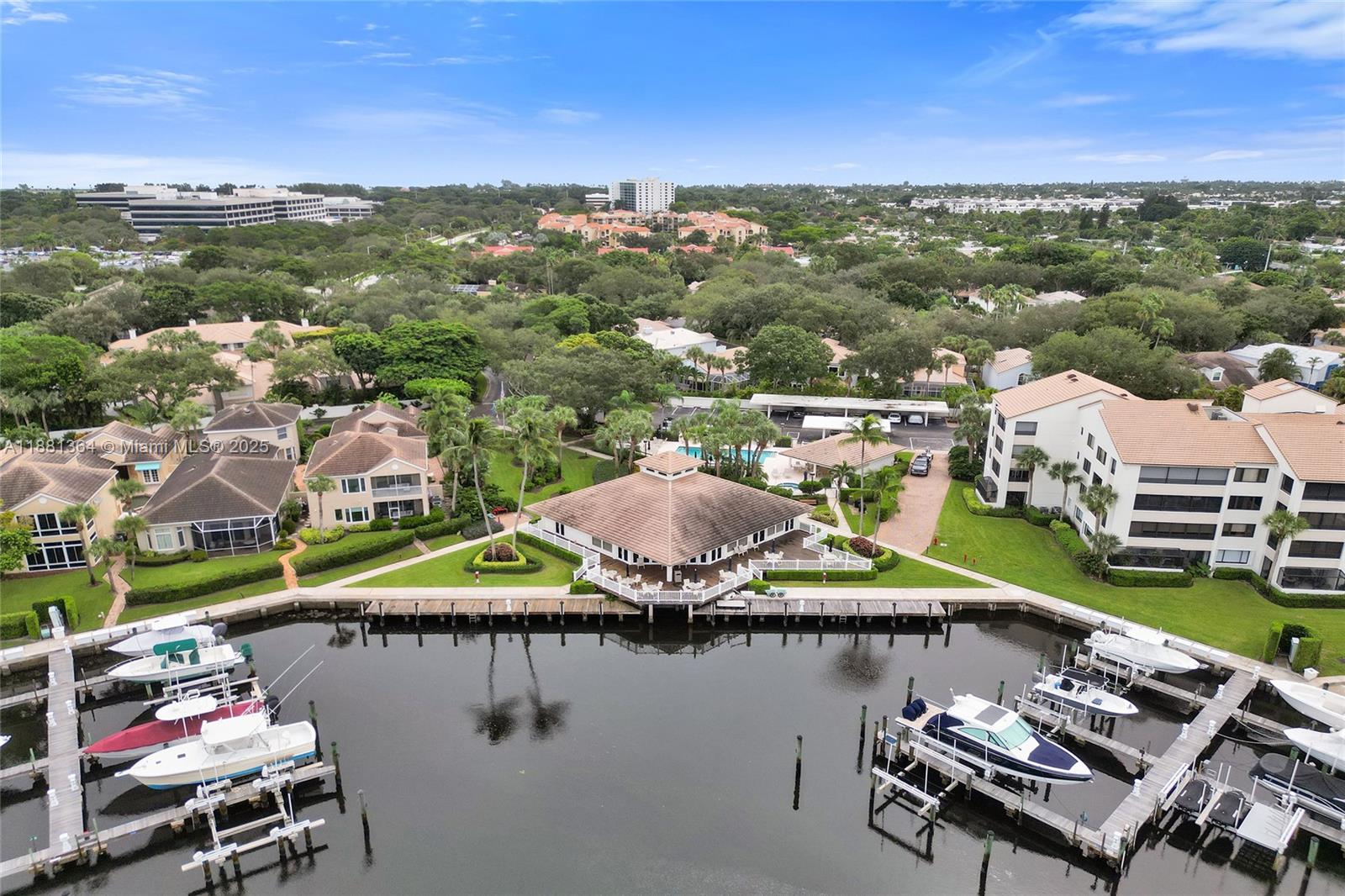 OAK HARBOUR CONDOS - Residential Lease