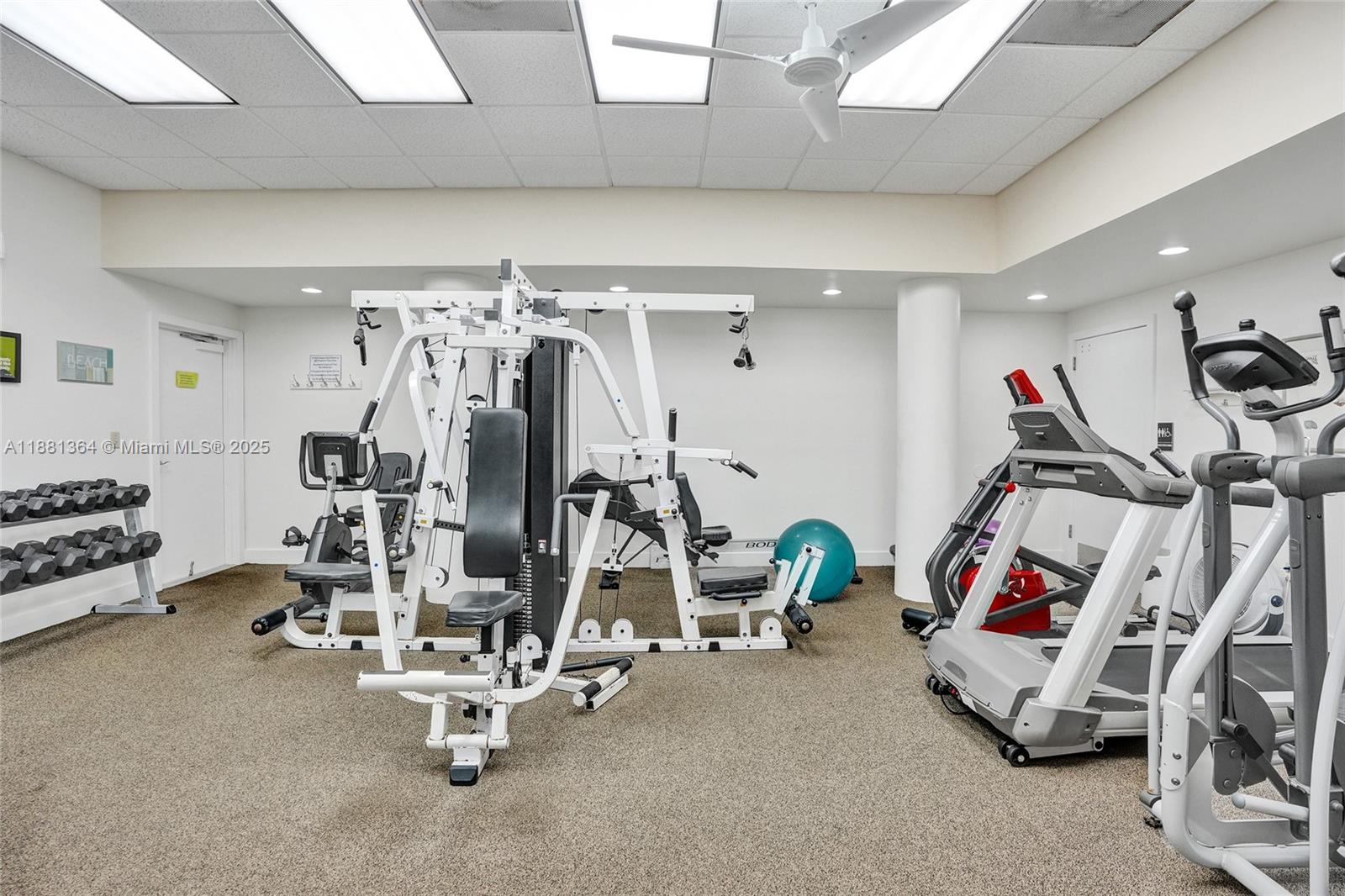 OAK HARBOUR CONDOS - Residential Lease