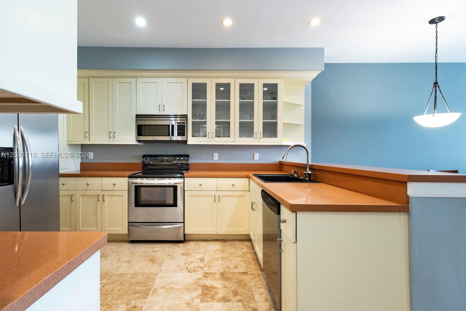 ISLAND TERRACE CONDO - Residential