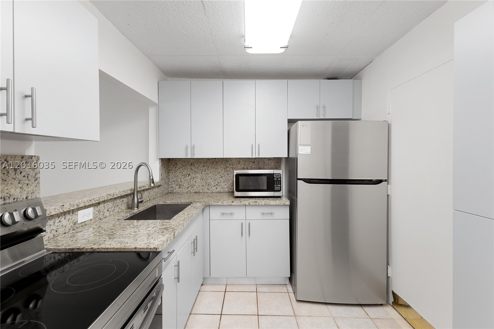 345 Ocean Dr 424