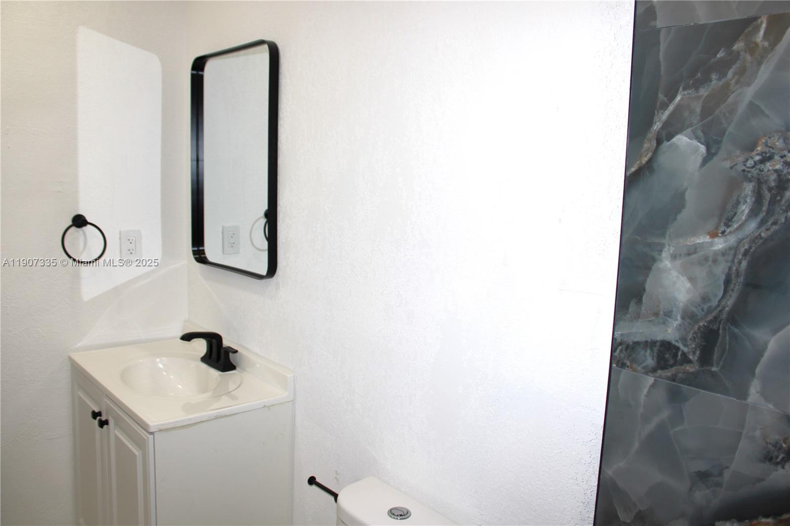 VILLAS AT CUTLER BAY COND - Residential Lease