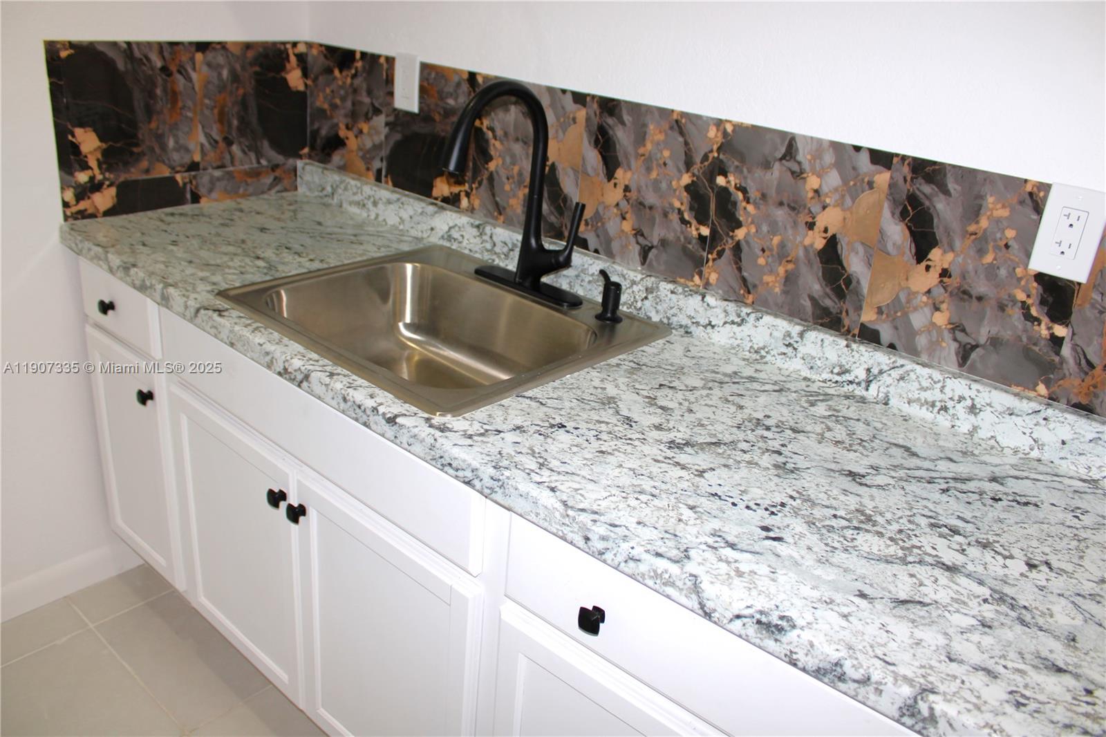 VILLAS AT CUTLER BAY COND - Residential Lease