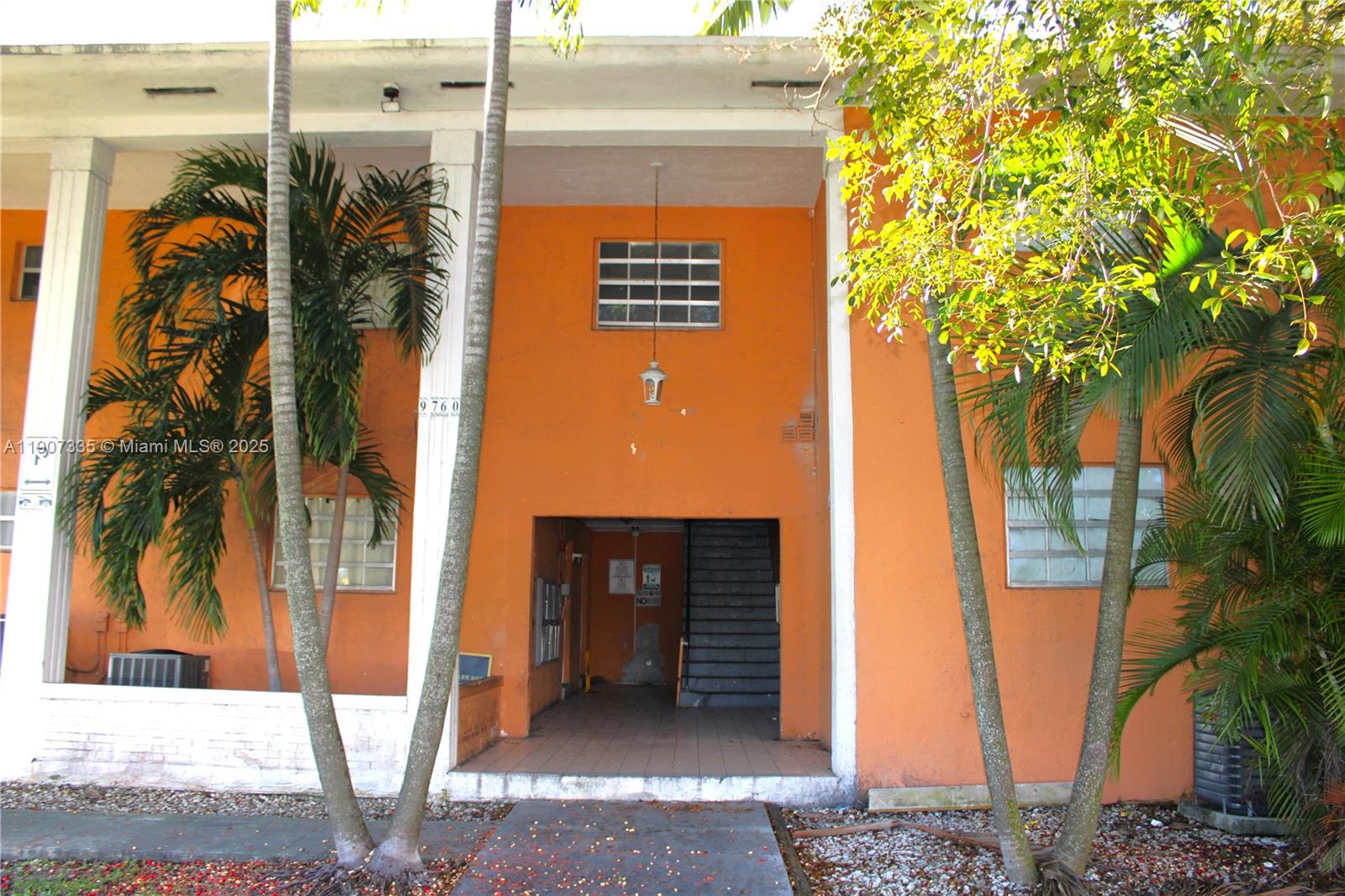 VILLAS AT CUTLER BAY COND - Residential Lease