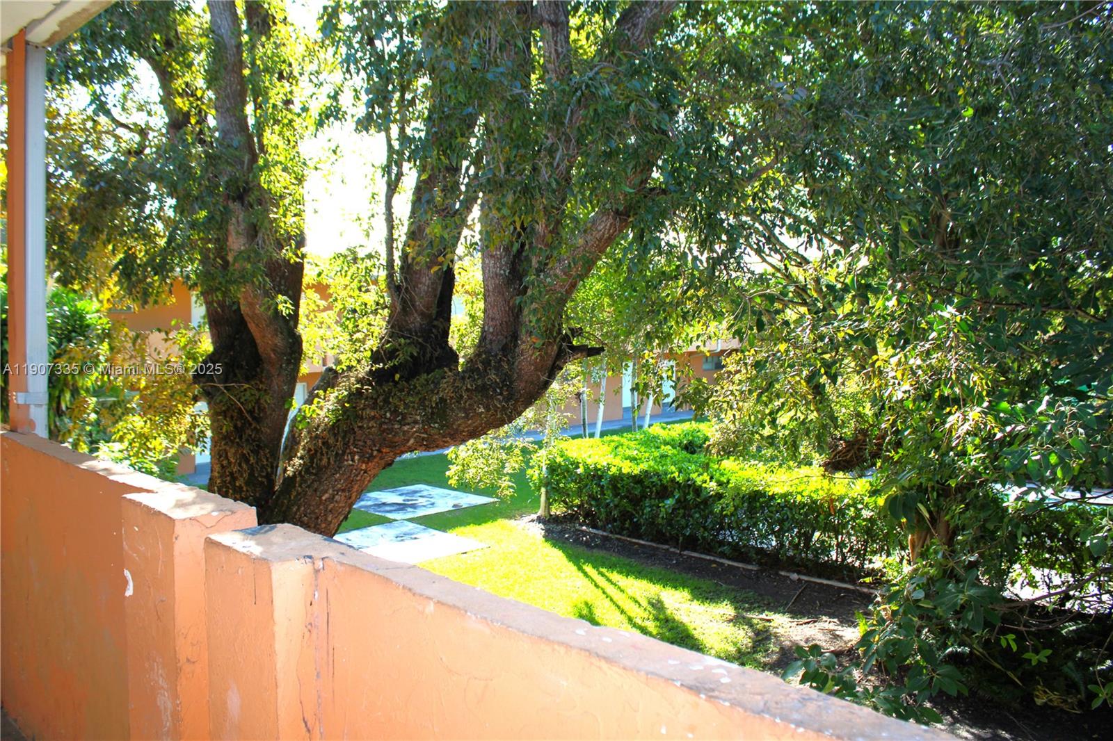 VILLAS AT CUTLER BAY COND - Residential Lease