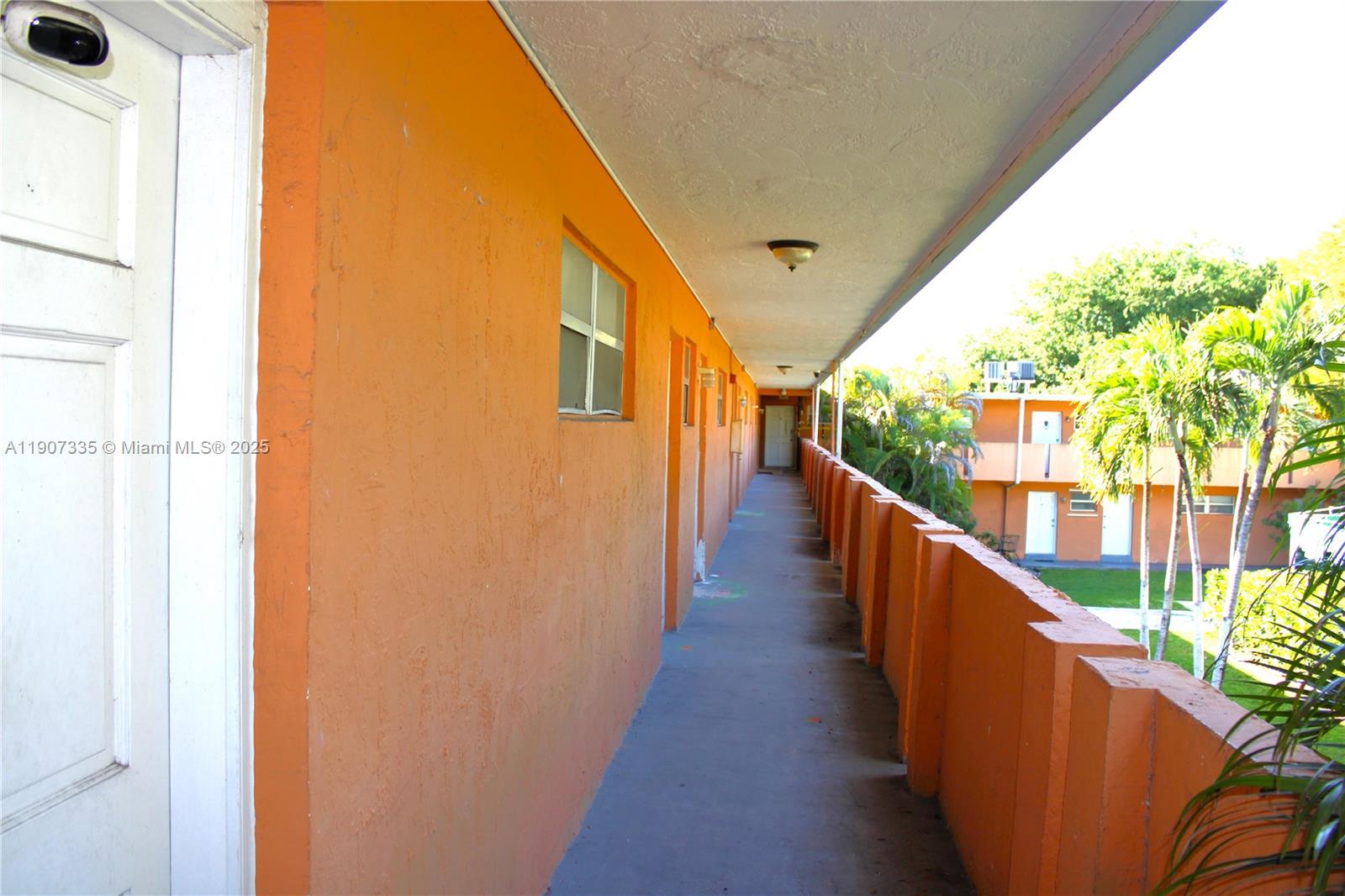 VILLAS AT CUTLER BAY COND - Residential Lease