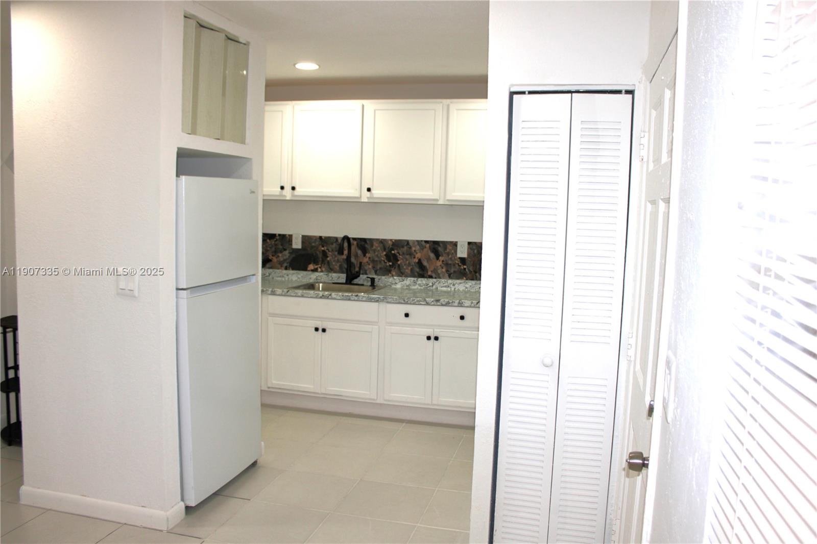 VILLAS AT CUTLER BAY COND - Residential Lease