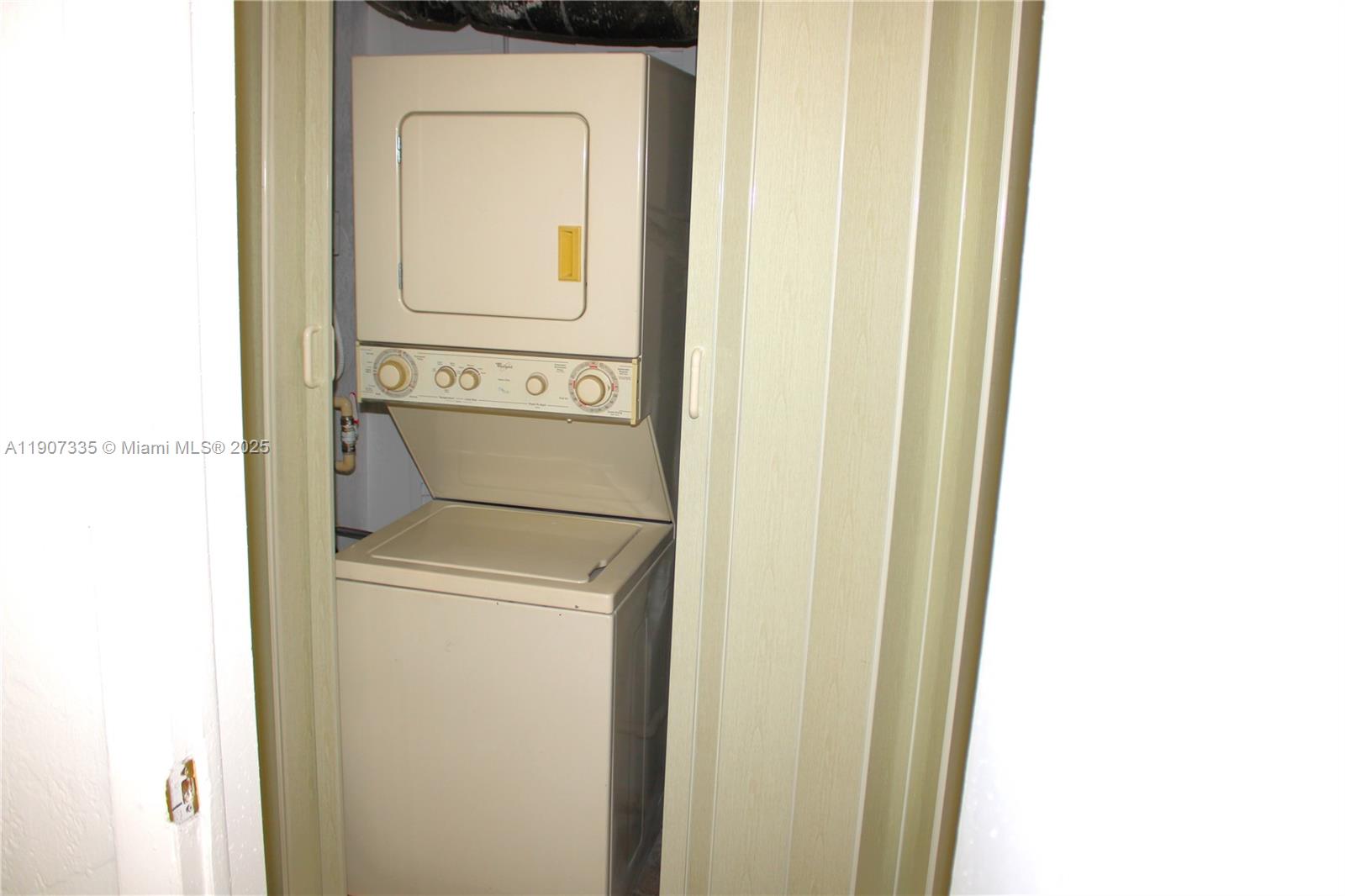 VILLAS AT CUTLER BAY COND - Residential Lease