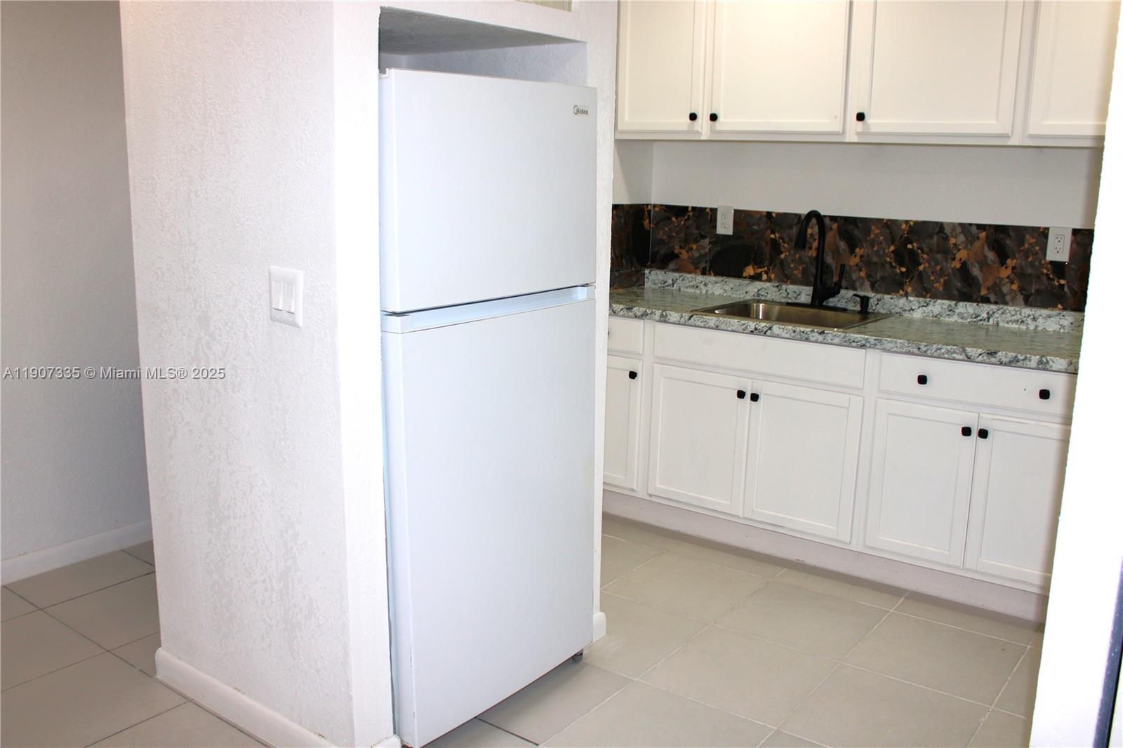 VILLAS AT CUTLER BAY COND - Residential Lease