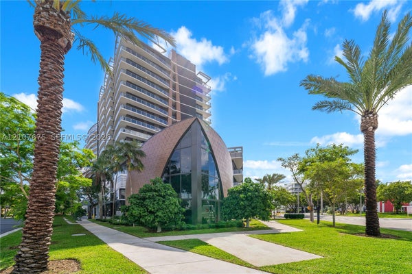13899 BISCAYNE BLVD # 1113, NORTH MIAMI BEACH, FL 33181 - Image 4e7ba671094c7beb4d98c04dd9abb476/2621609578