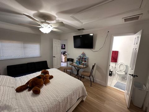 6370 ROYAL WOODS DR Fort Myers FL 33908