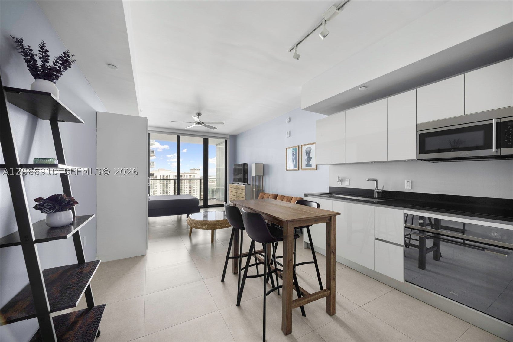 1010 Brickell Ave 3610