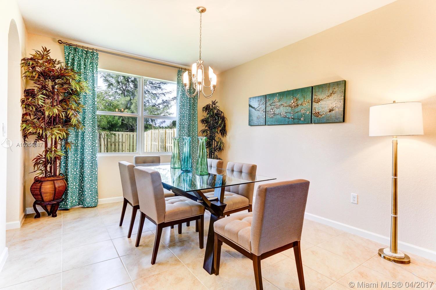 HEMINGWAY POINT - Residential