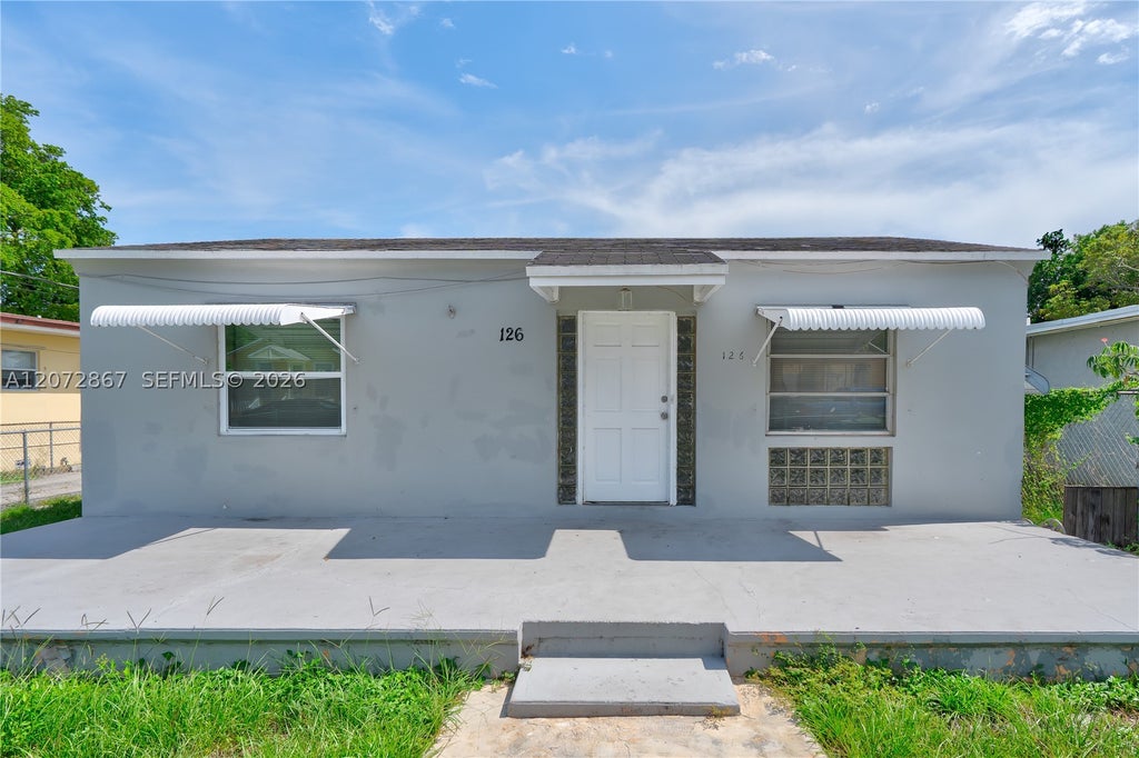 Photo of 126 SE 4th St, Hallandale Beach, FL 33009 (MLS # A12072867)