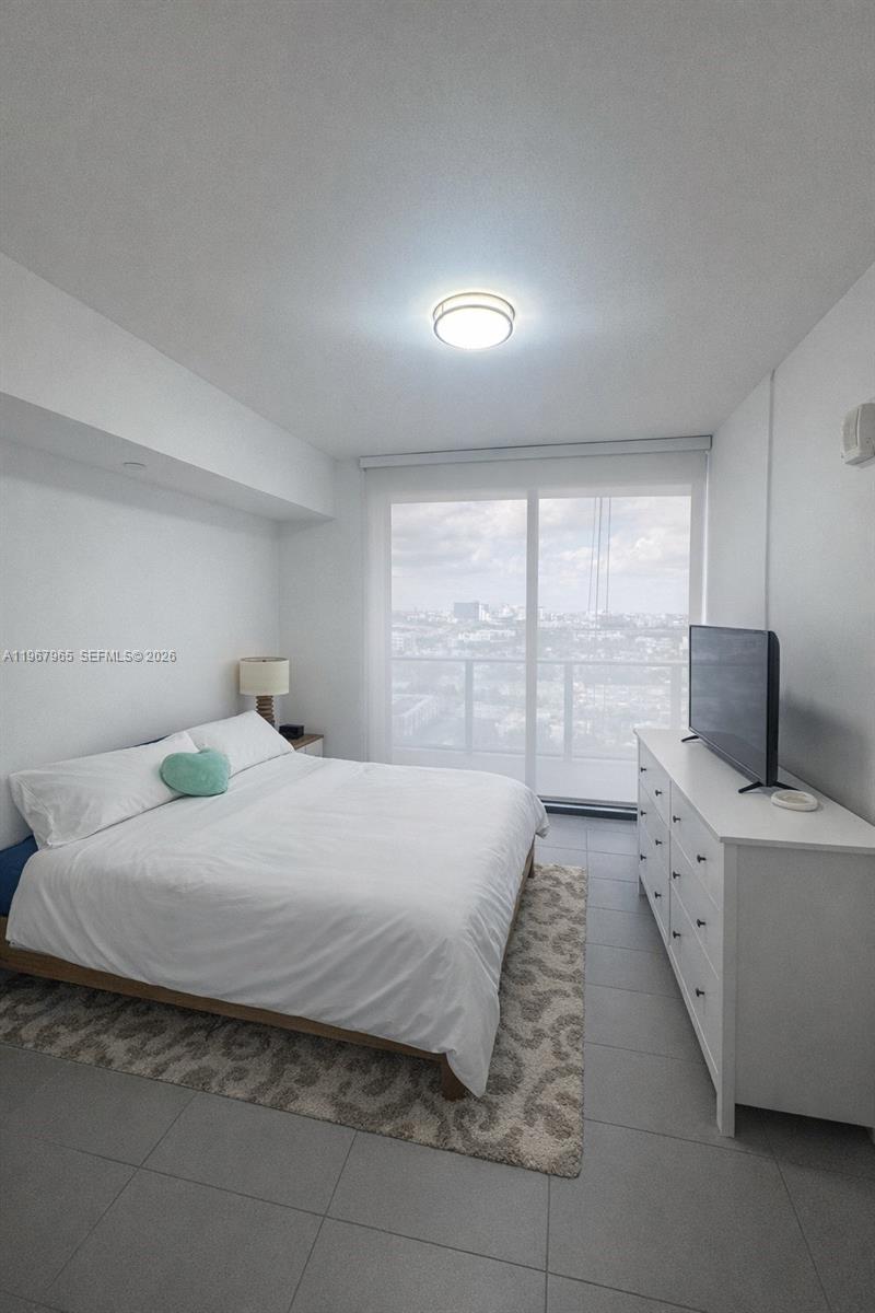 1600 NE 1st Ave 1714