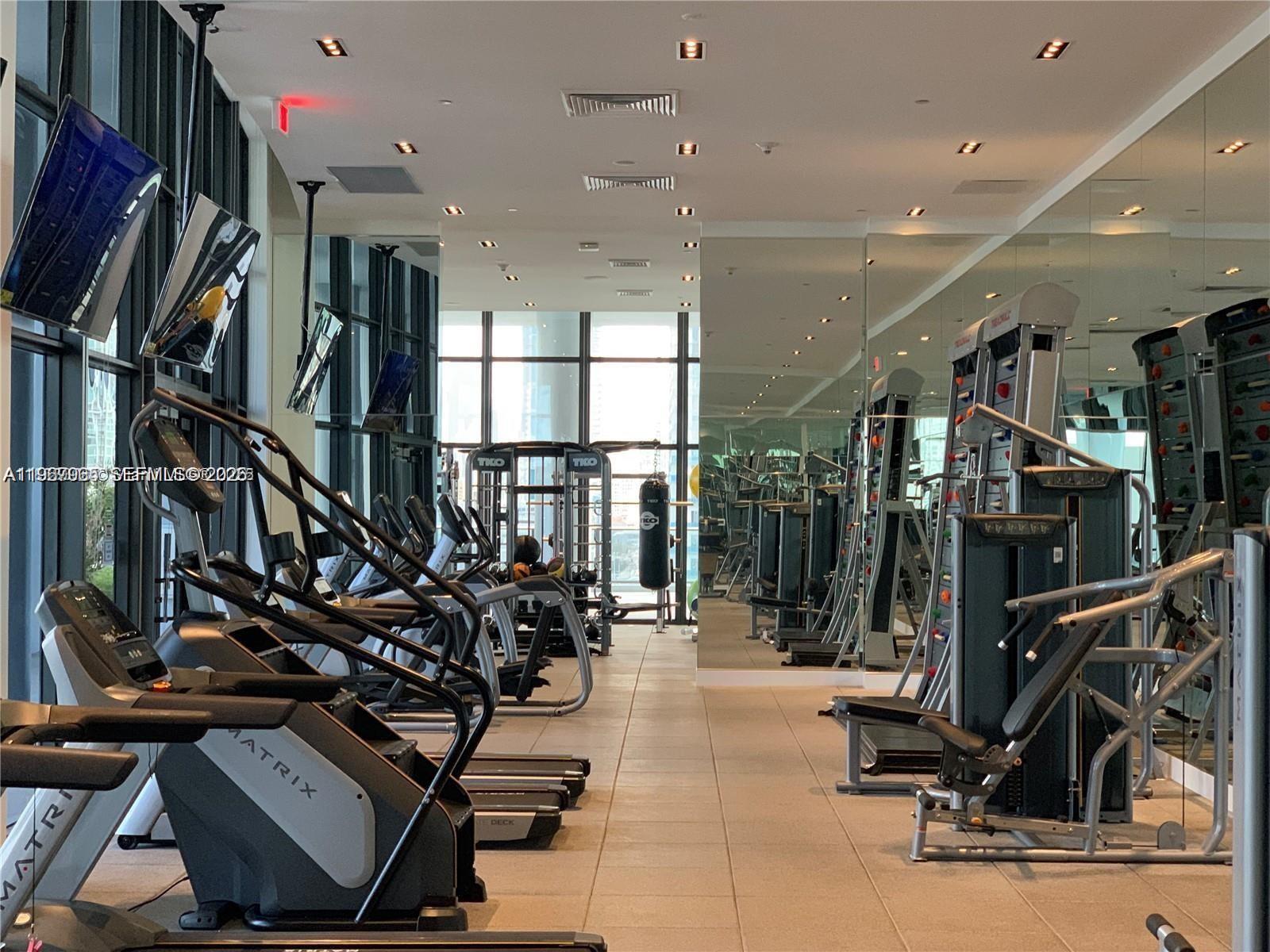 CANVAS CONDO - Residential