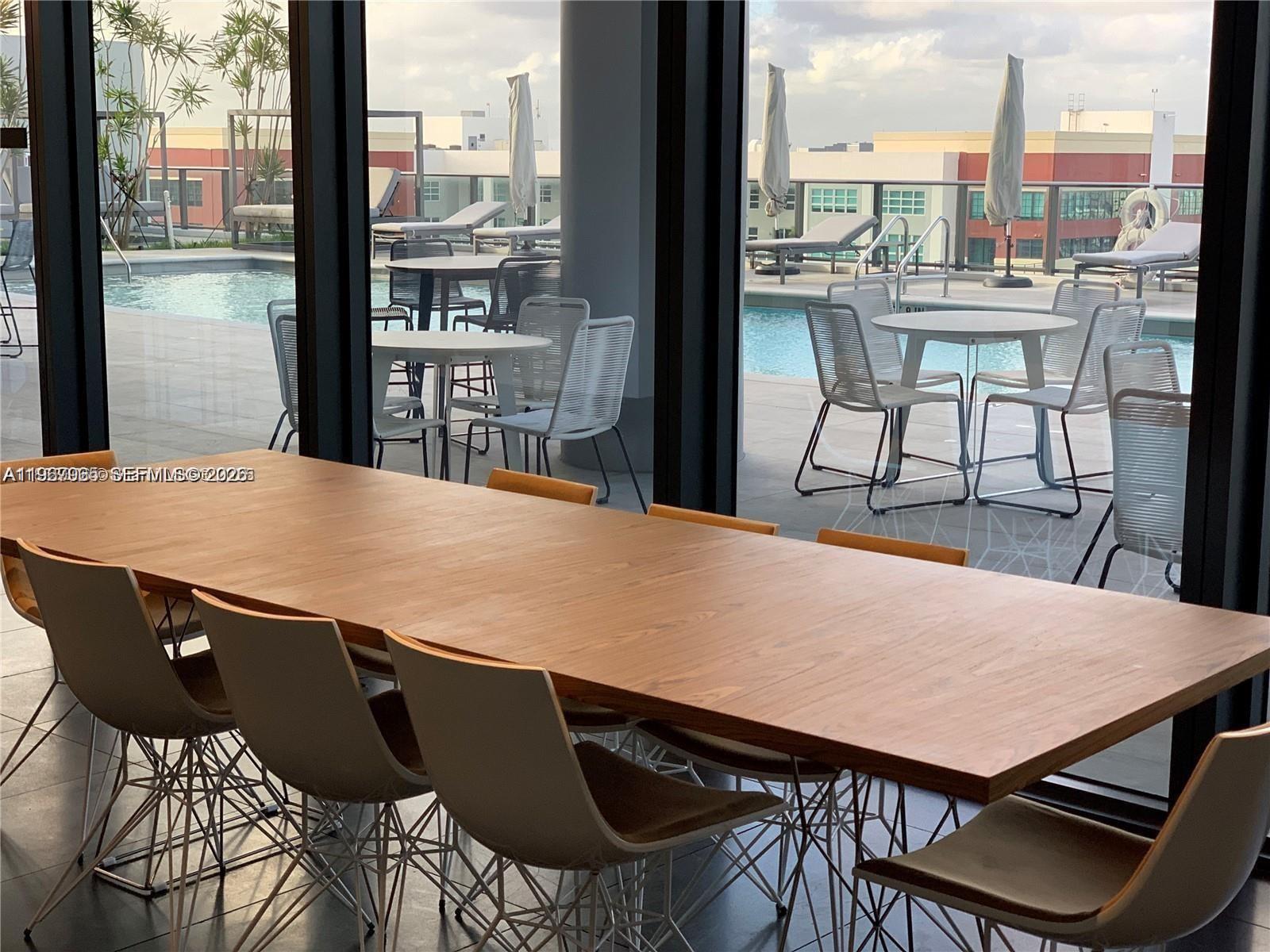 CANVAS CONDO - Residential