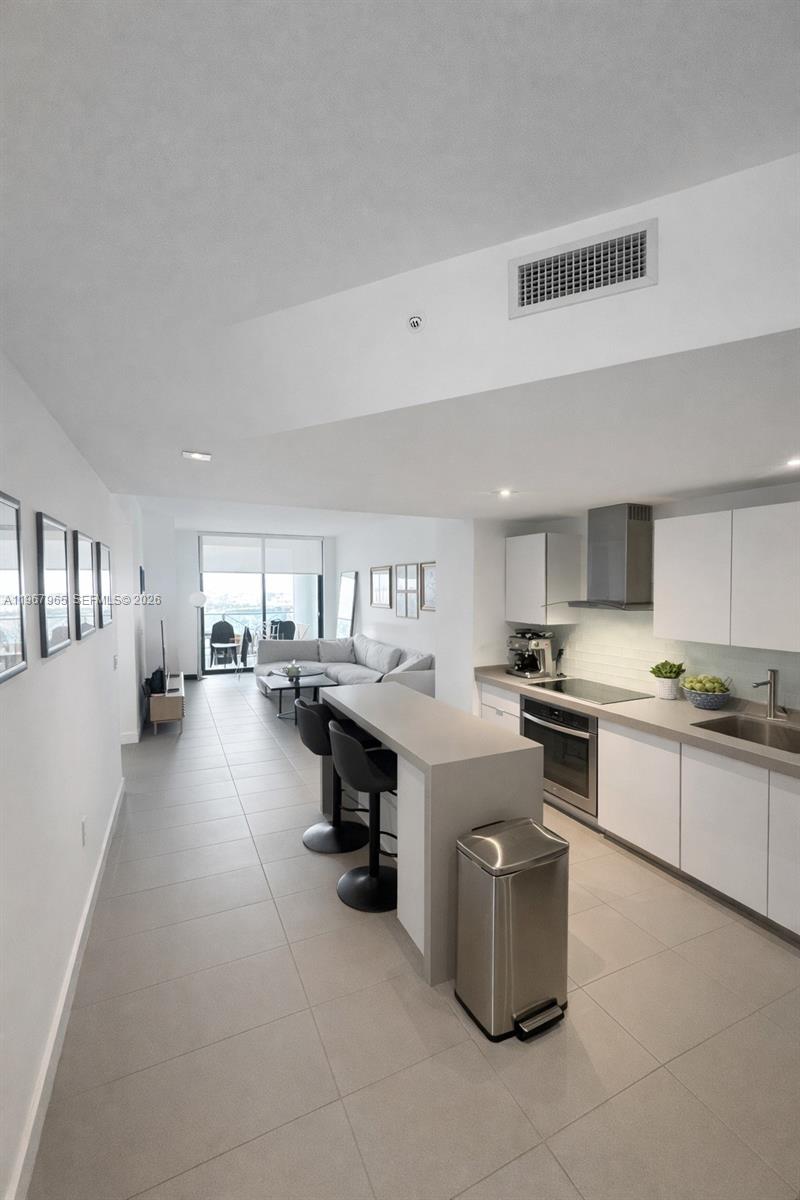 1600 NE 1st Ave 1714