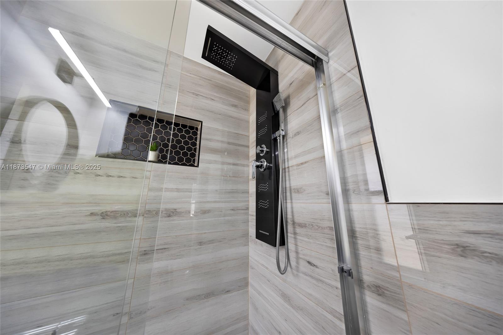 CORAL HIGHLANDS - Residential