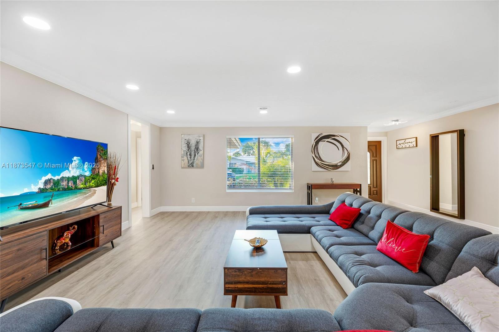 CORAL HIGHLANDS - Residential