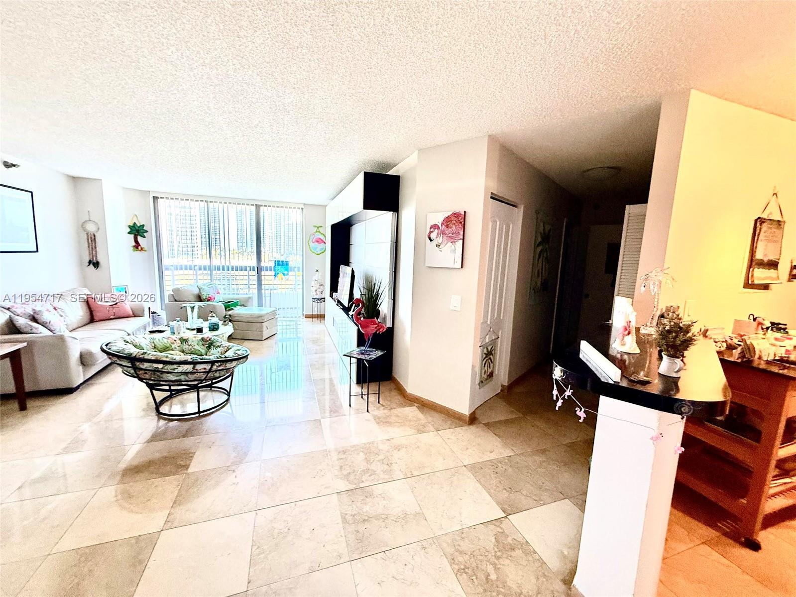 MYSTIC POINTE TOWER 600 C - Residential