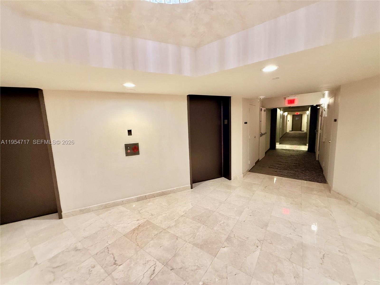 MYSTIC POINTE TOWER 600 C - Residential