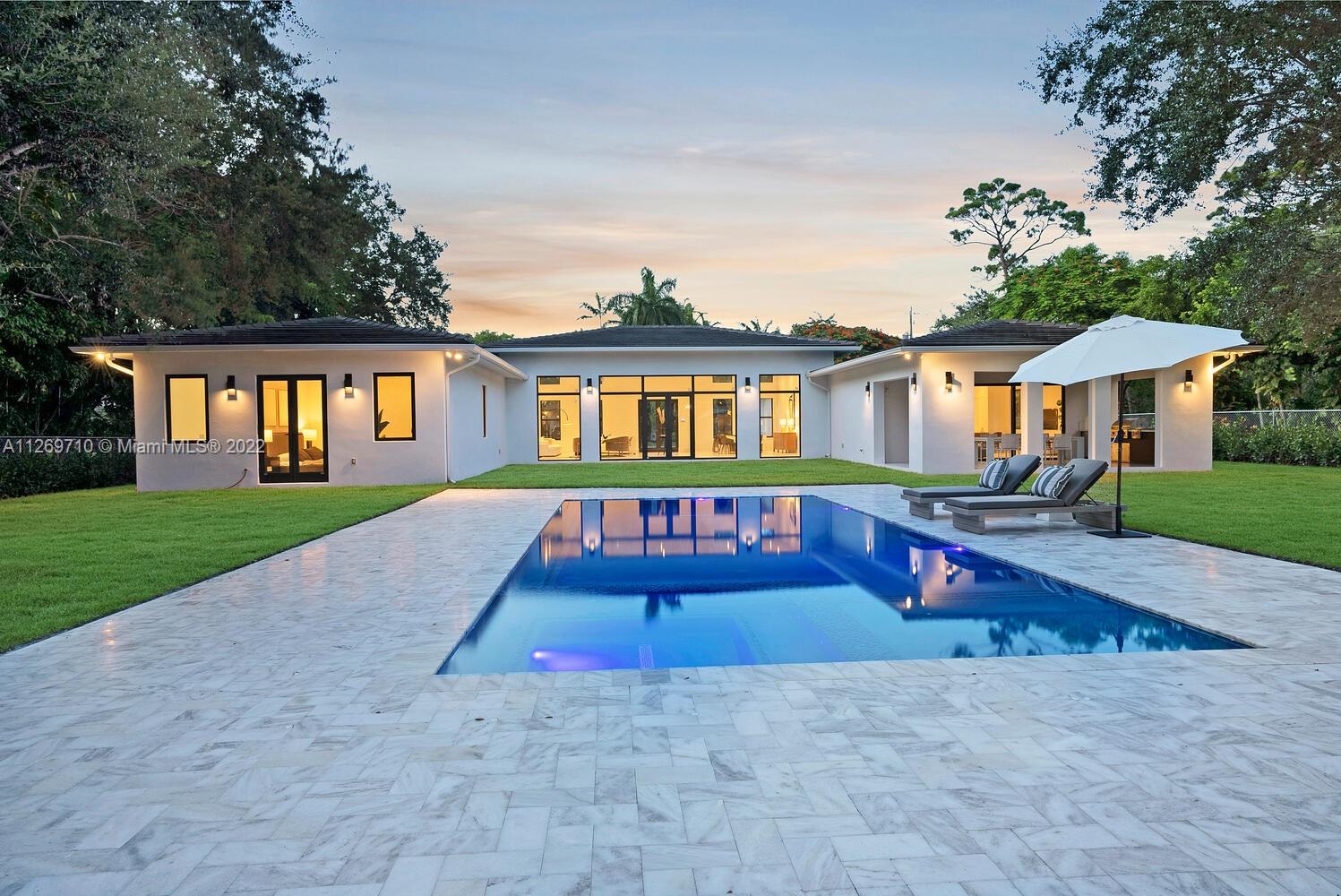 BEVERLY HILLS - Residential